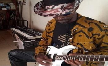 Tino Baroza : Une virtuose de la guitare solo au Cameroun est décédée.