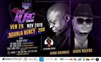 Live Music Concert, Henri Dikongue en sur scène à Douala Bercy.